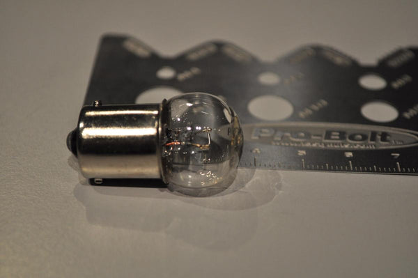 Accesați lampa incandescentă 23W tip cear